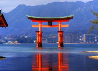 Đền Itsukushima - di sản văn hoá thế giới nổi tiếng Nhật Bản